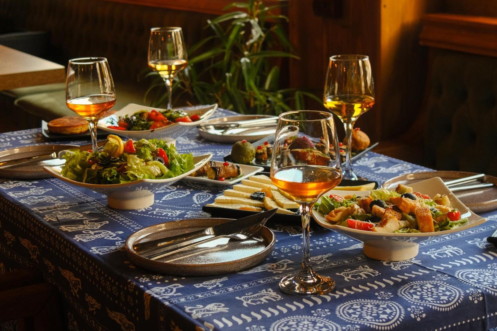 Vinoodor - Ვინოოდორ Hotell Telavi Exteriör bild